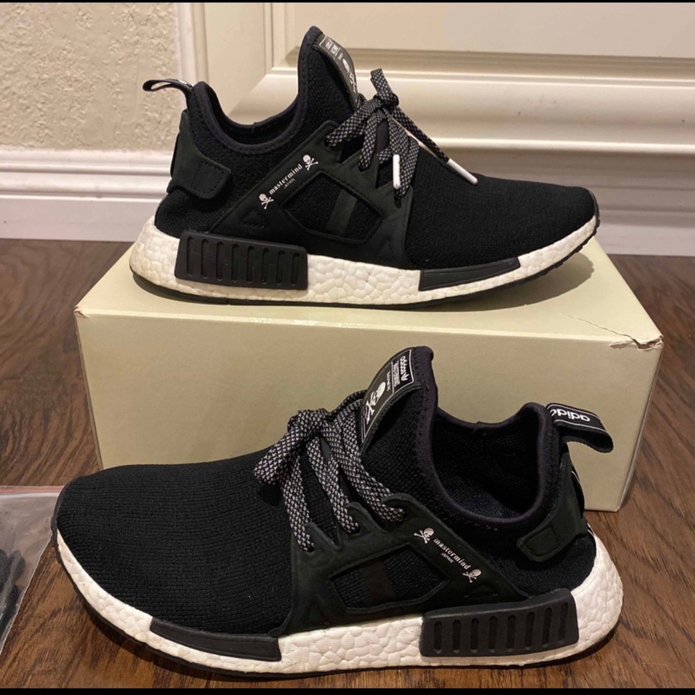 Used ADIDAS R1 NMD MASTERMIND size 9.5